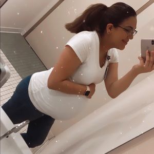 Meet your Posher, Valeria